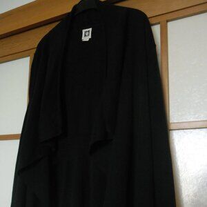 Black cardi-wrap. 100% cotton. Medium fit. Perfect for fall.